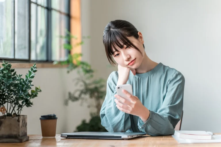 稼げる占い師になるには？必要な視点やスキルをわかりやすく解説